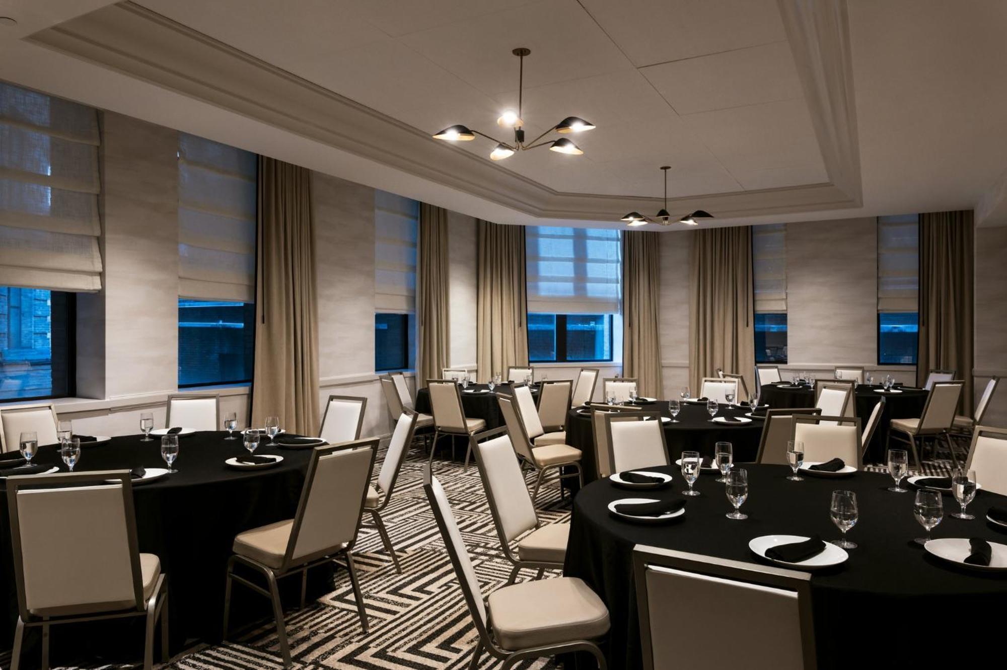 Kimpton Hotel Monaco Baltimore Inner Harbor By Ihg Exterior photo